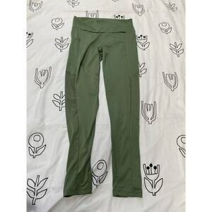 Light Green Leggings with Side Pockets
